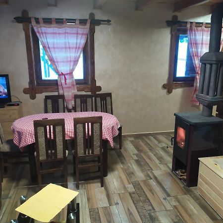 Vila Balerina Mitrovac Bagian luar foto