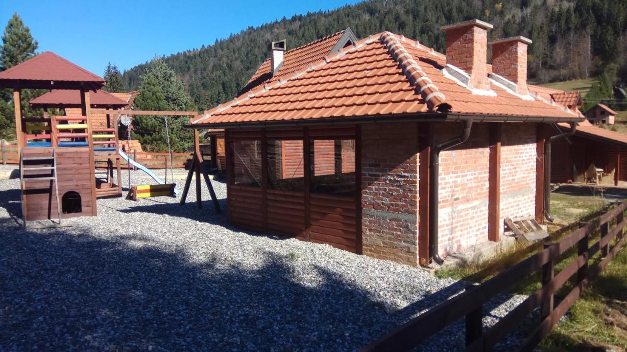 Vila Balerina Mitrovac Bagian luar foto